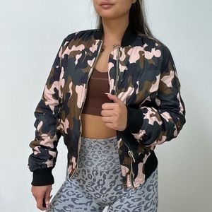 TOPSHOP CAMO BOMBER JACKET